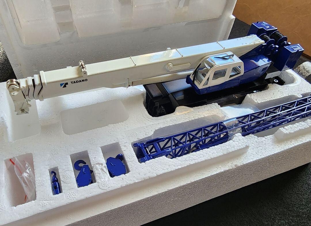 TADANO 1/50 GR-800 EX