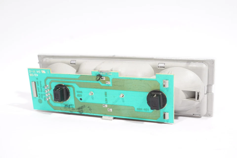 2004-2007 大众 TOUAREG 7L 前盖顶盖阅读灯 原始设备制造商 — 第 4/4 张图片