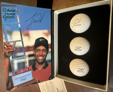 Signed Tiger Woods PGA tour wins 1996-97 Titleist Golf Balls set of 7 certified