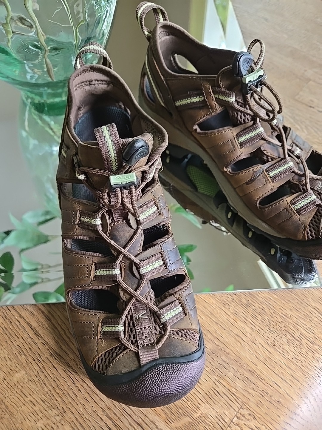 Scarpe da trekking impermeabili Keen 8 5 punta chiusa schienale. Pulito Igienizzato