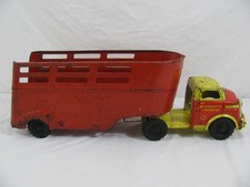 Vintage 1950s Wyandotte Construction Pressed Steel Truck  Trailer Read 