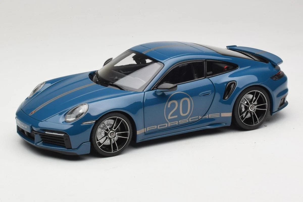 MINICHAMPS 1:18 Scale Porsche Contemporary Manufacture Diecast