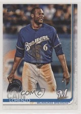 2019 Topps Lorenzo Cain (Standing with Helmet Off) #330 04zk