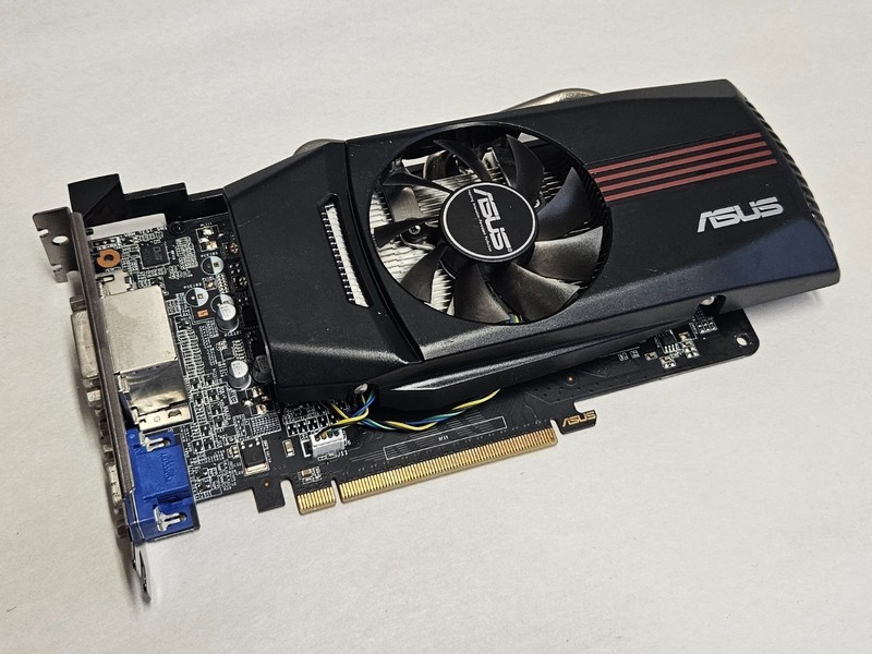 GeForce GTX 650, 1GB GDDR5, 128 BIT, HDMI, DVI, VGA, Asus GTX650-DC-1GD5