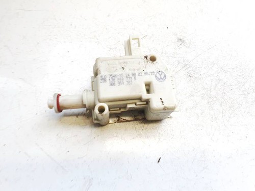 3b0959782 Stellmotor Microschalter, Heckklappe Heckklappenschloss DE2316674-77