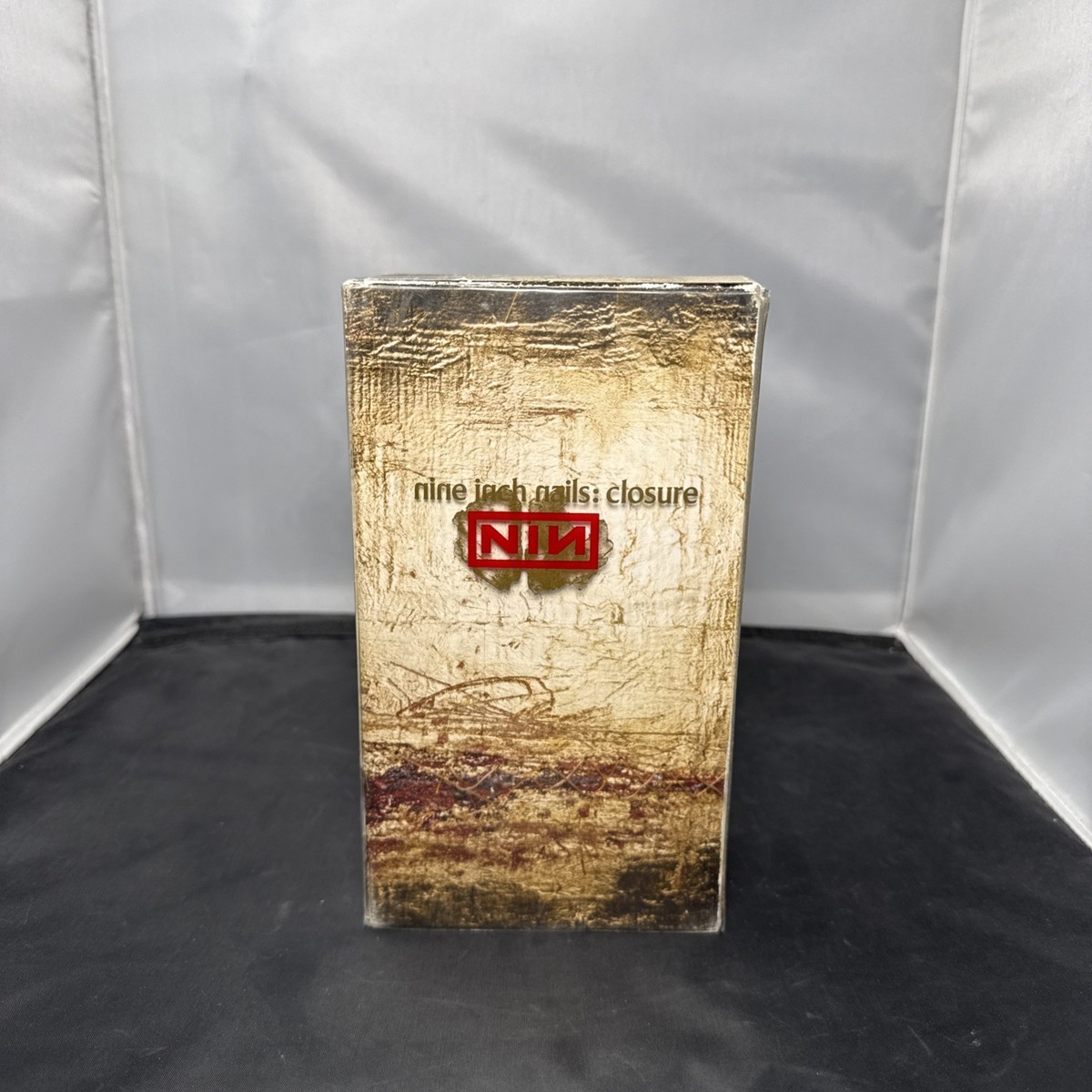 NINE INCH NAILS: CLOSURE CONCERT PERFORMANCE 2-TAPE VHS VIDEO SET