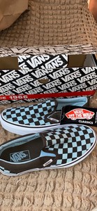 vans checkerboard maroon
