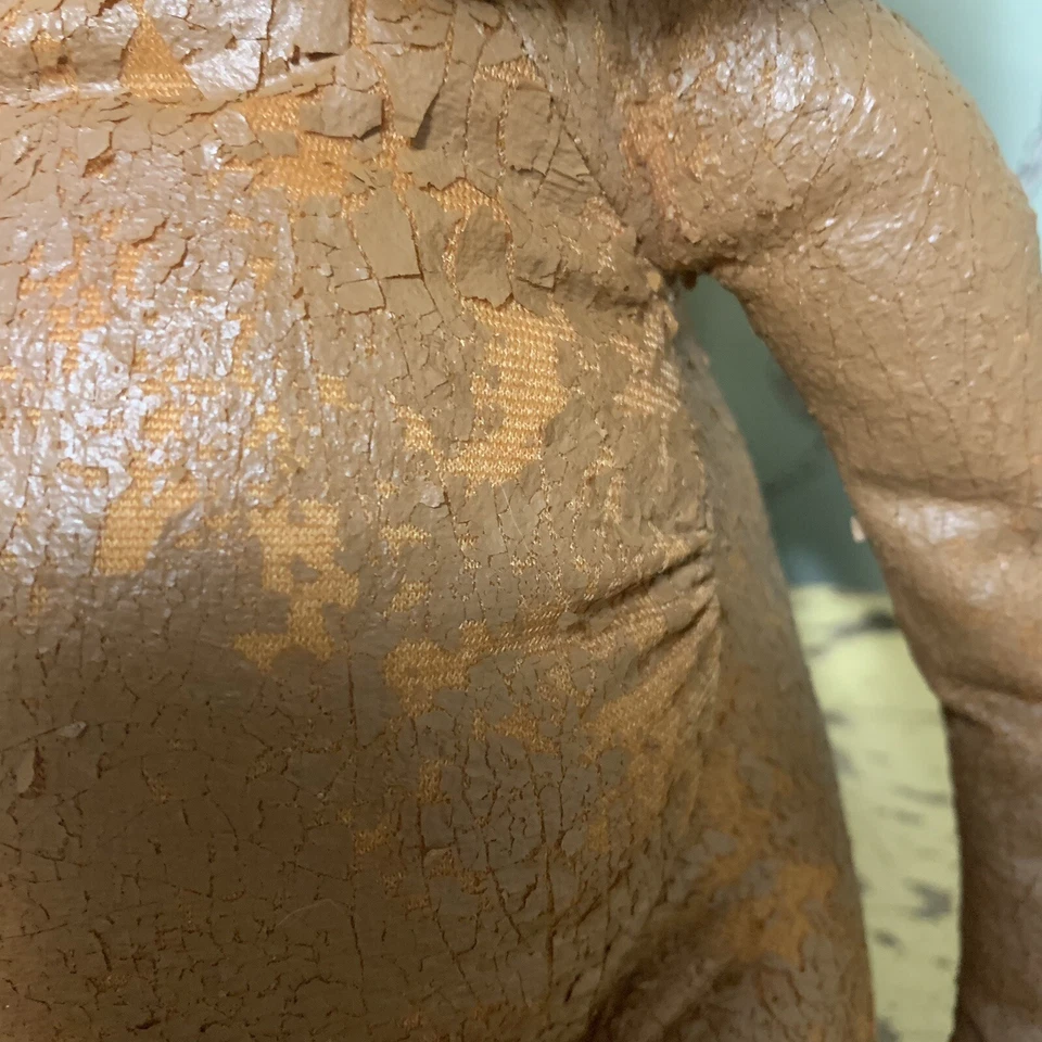 Vintage E.T. Muñeca de peluche The Extra-Terrestrial Pleather - Envejecida, 1982. Kamar Foto 2 de 4