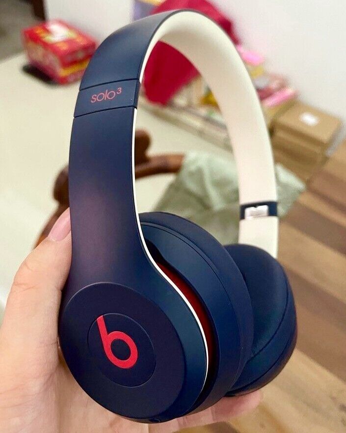 NEW SEALED - Beats Solo3 Wireless Club Collection Headphones - Navy Blue | eBay NEW SEALED - Beats Solo3 Wireless Club Collection Headphones - Navy Blue | eBay