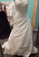 Essense Wedding Dress 