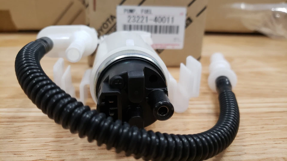 NEW Genuine Toyota Scion Fuel Pump Assy 2012-2015 iQ 0EM 23221-40011 - Image 4 of 4