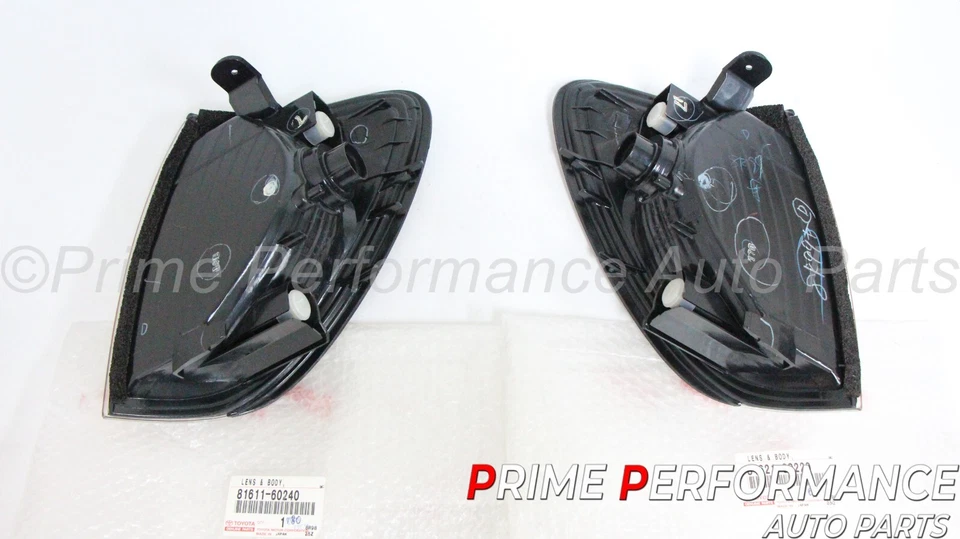 Juego de luces de separación de esquina originales Lexus LX470 2003-2008 81611-60240 81621-60220 Foto 2 de 4