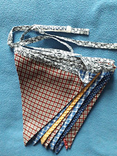 JUNGEN BLAU/ROTE WIMPELKETTE FÜR SCHLAFZIMMERDEKORATION - MONSUN - 15 FAHNEN