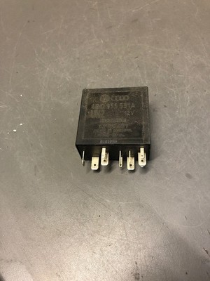 Relais AUDI A4 (8D, B5) 4B0955531A