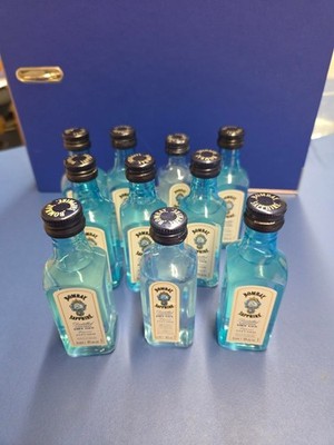 10 Flaschen - Bombay Sapphire London Dry Gin / 40% Vol. / 0,05 Liter-Flasche