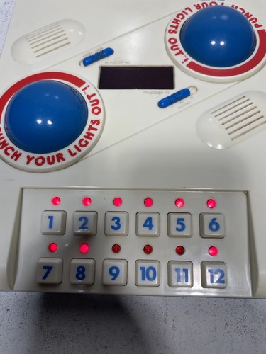 1988 Punch Your Lights Out Tiger Electronic Game Lights Sound Vintage Tested - Picture 12 of 15