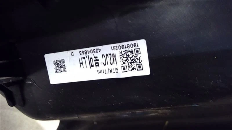 2018-2020 CHEVROLET SPARK LEFT DRIVER SIDE LOWER QUARTER TRIM 42504863 - Image 3 of 4