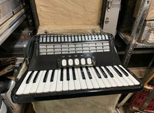 Hohner Concerto III  Akkordeon 34/72 Bass Top-Zustand + Koffer