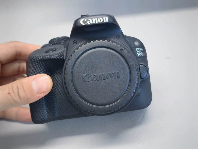 Canon eos 100d English Language BODY ONLY