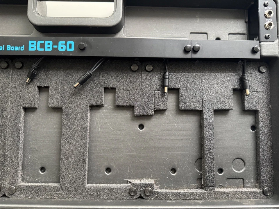 BOSS BCB-60 Pedalboard – Komplettset mit Netzteil, Stromverteilung & Patchkabeln - Bild 4 von 4