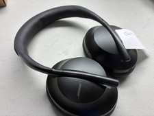 Bose NC700 700 Noise Cancelling Over-Ear Headphones - Black  M1 