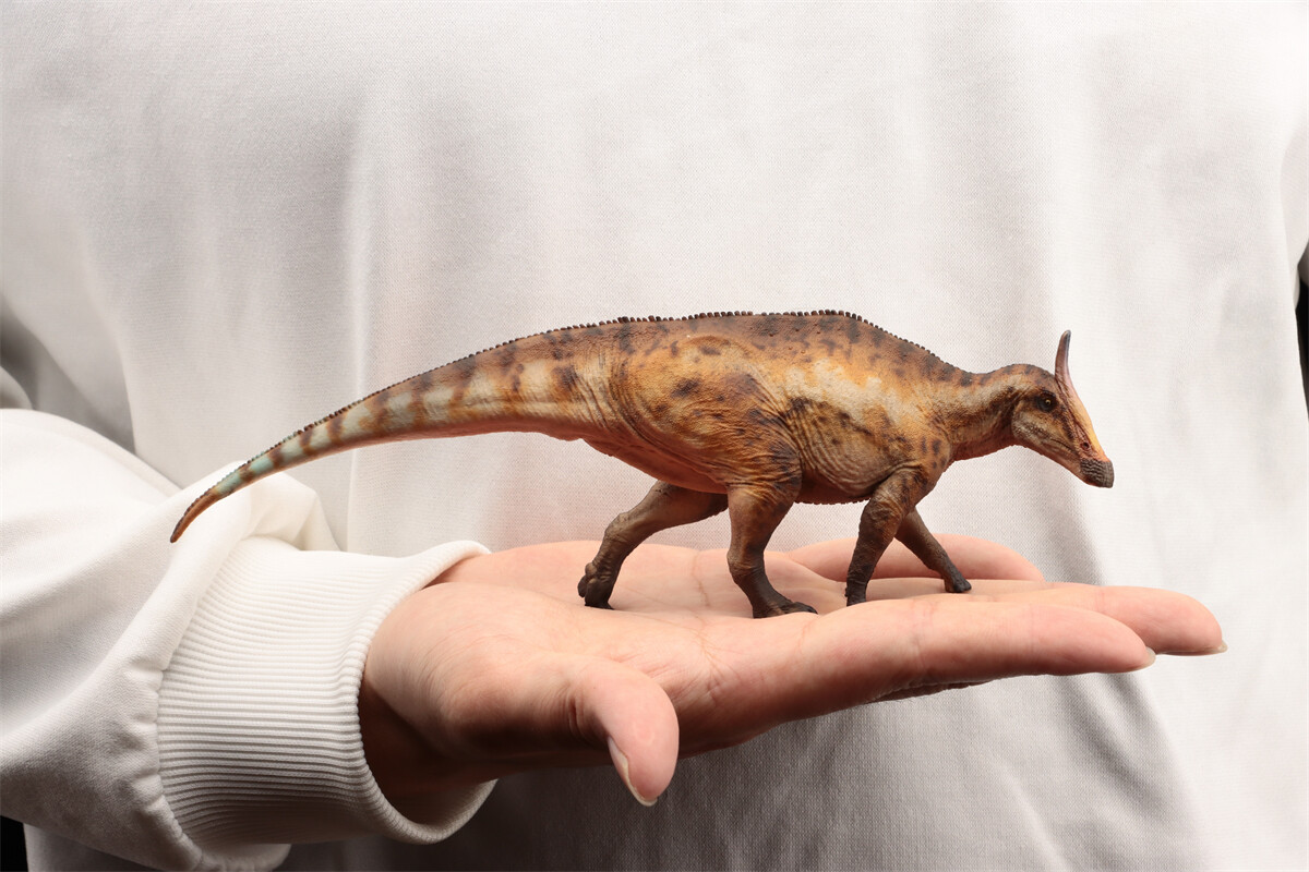 HAOLONGGOOD 1/35 Saurolophus Figure Dinosaur Animal Model Adult