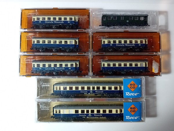ROCO N - Conjunto coches Deutsche Weinstrasse - 2274E (x2), Umbauwagen (x6)