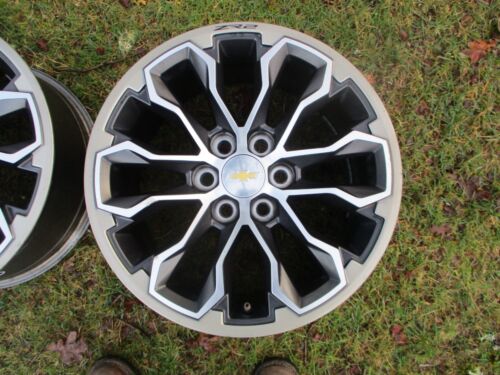 17'' Chevy Colorado ZR2 Factory OEM Wheel Rim Machined Gray 5891 2017-2019 #4