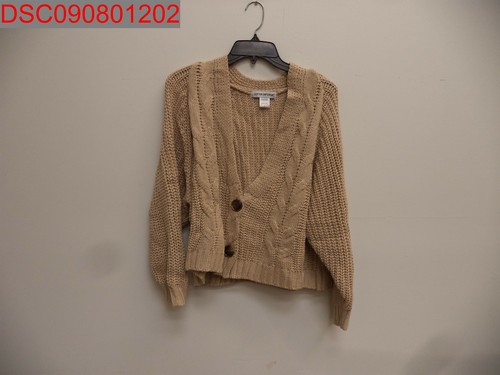 Cotton Emporium Cable Knit V-Neck Crop Cardigan