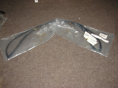 Avensis T25 MOULDING, WINDSHIELD, OUTER UPPER TOYOTA GENUINE Parts 75531-05030