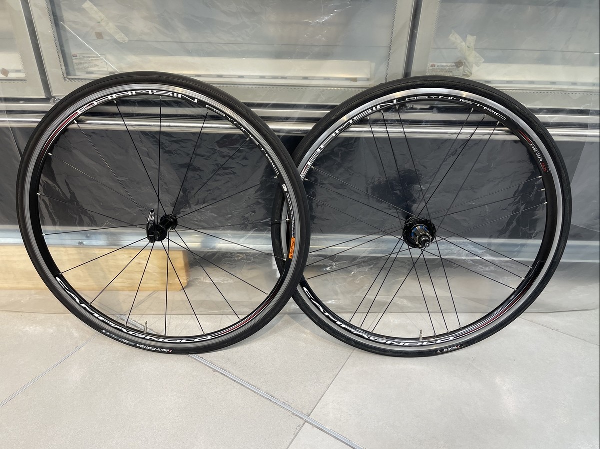 Ruedas Campagnolo Khamsin Asymmetric Mega G3 Núcleo 12 Velocidades