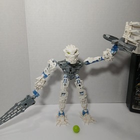 Lego Bionicle Inika Toa Matoro 8732 & Lego Bionicle Toa Inika Hewkii LIGHTS WORK