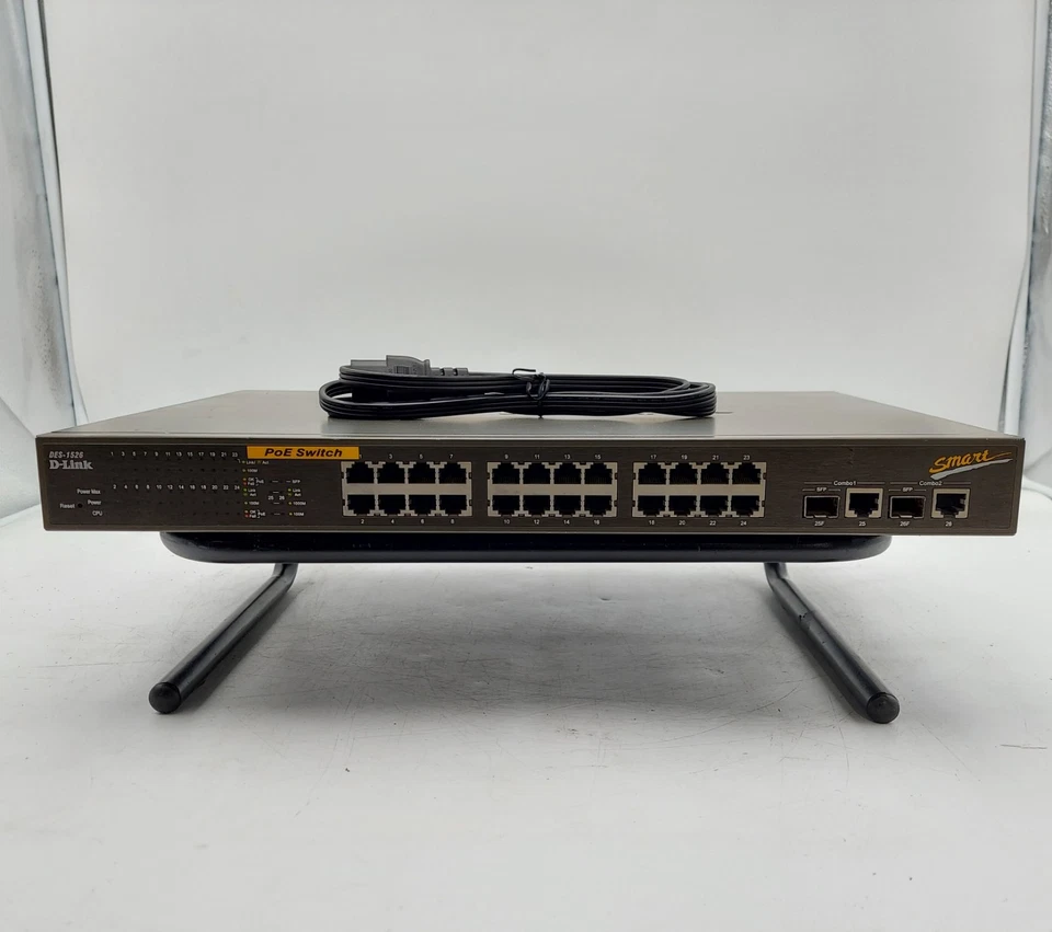 D-Link DES-1526 Smart POE 24 Port Switch - Image 2 of 4