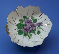 Viceroy China 24k Gold Gilt Maple Leaf Violet Color Tea Bag Dish