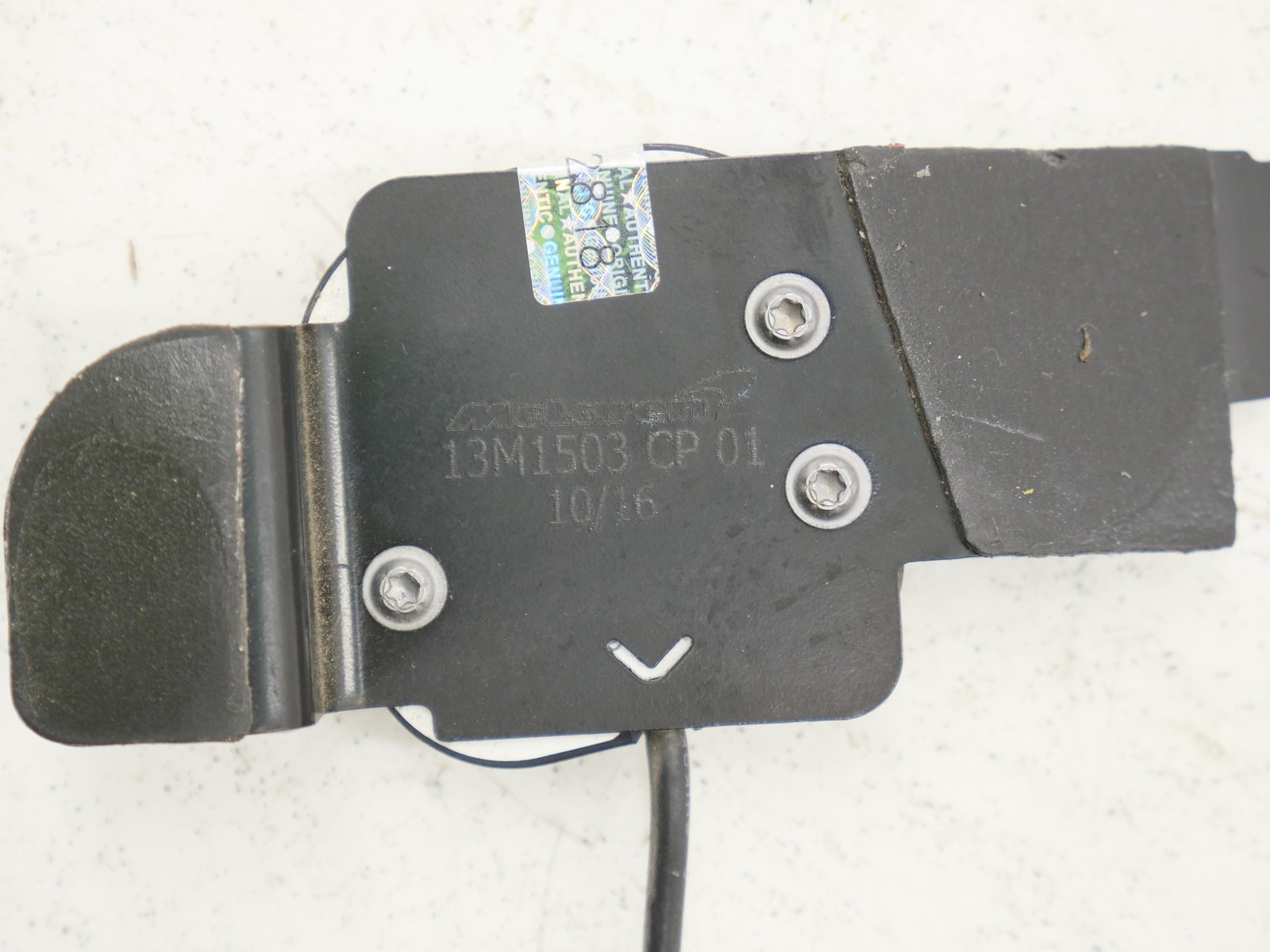 Used GPS Navigation Antenna Receiver Sensor 2016-2021 Mclaren 570GT OEM