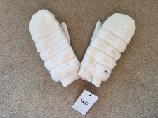 UGG WOMENS ALL OVER FAUX FUR MITTEN, WHITE, NWT, SMALL/MEDIUM