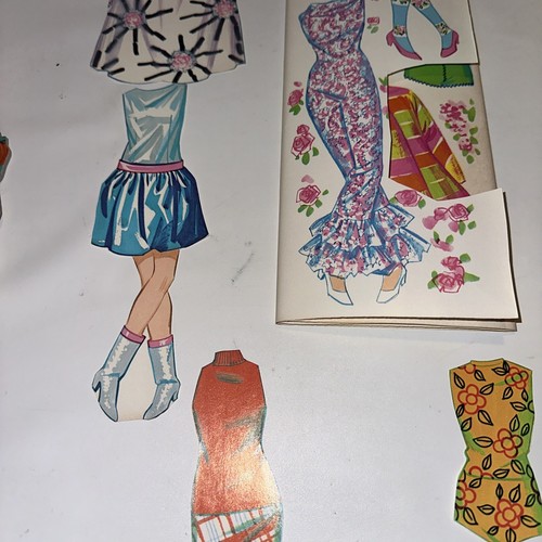 Vintage 1969 Whitman Barbie Magic Stay On Clothes Paper Dolls Plastic Scissors - Picture 18 of 19