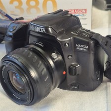 Minolta Maxxum 400si 35mm SLR Camera AF Power Zoom 35-80mm f4-5.6 Lens Kit