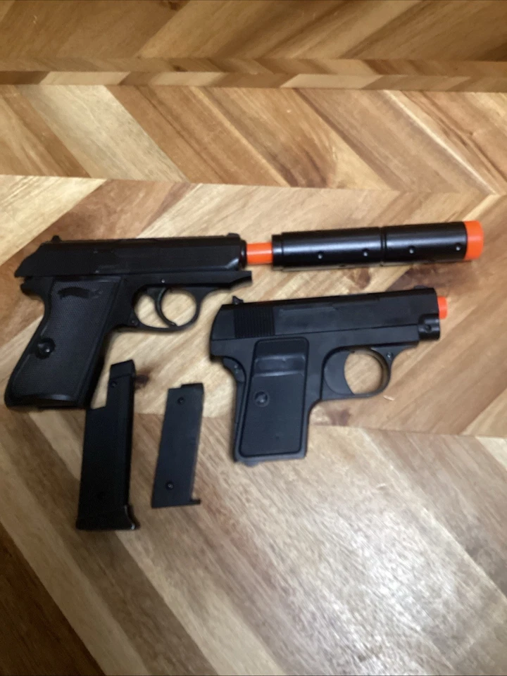 Airsoft Lote de 2 Walther PPK y Airsoft Genérico Diversión Necesita Trabajo Piezas O Reparación Foto 3 de 4