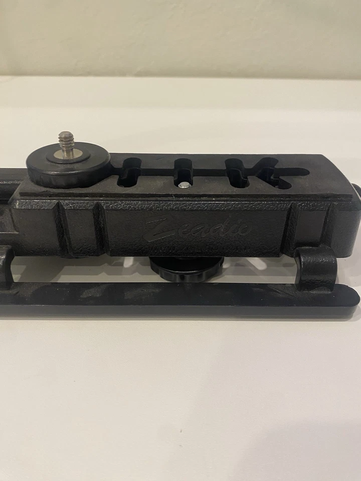 Zeadio Camera Handheld Stabilizer - Image 3 of 3