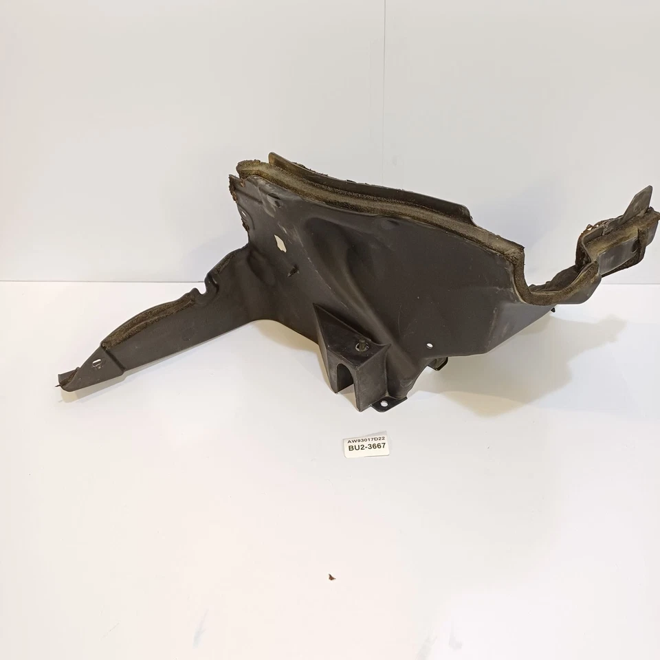 2010-2015 Jaguar XJ Engine Right Top Cover AW93017D22 - image 3 of 4