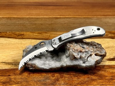 SPYDERCO VG-10 SEKI JAPAN Harpy Satin Finished Lockback Pocket