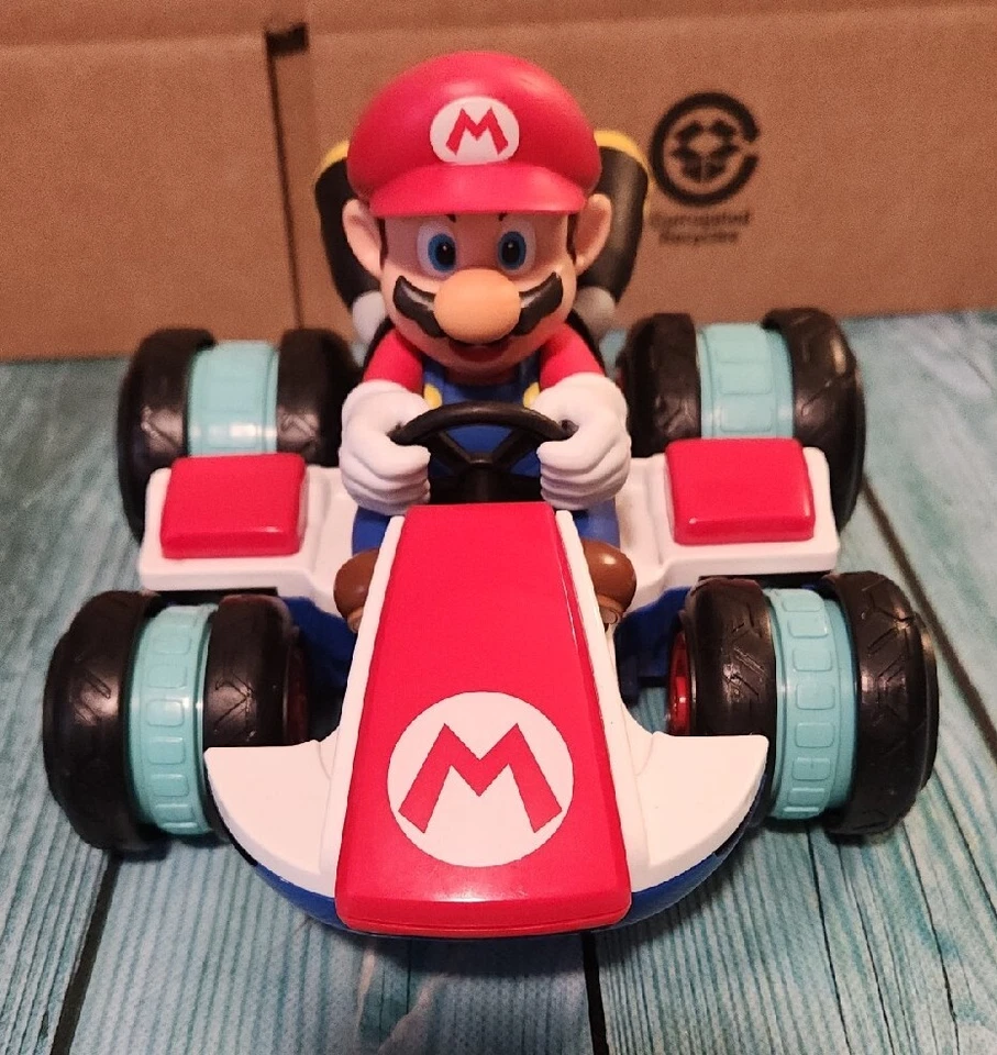 🔥Super Mario Kart 8 Nintendo RC Racer W/remote (READ)🔥 - Image 3 of 4