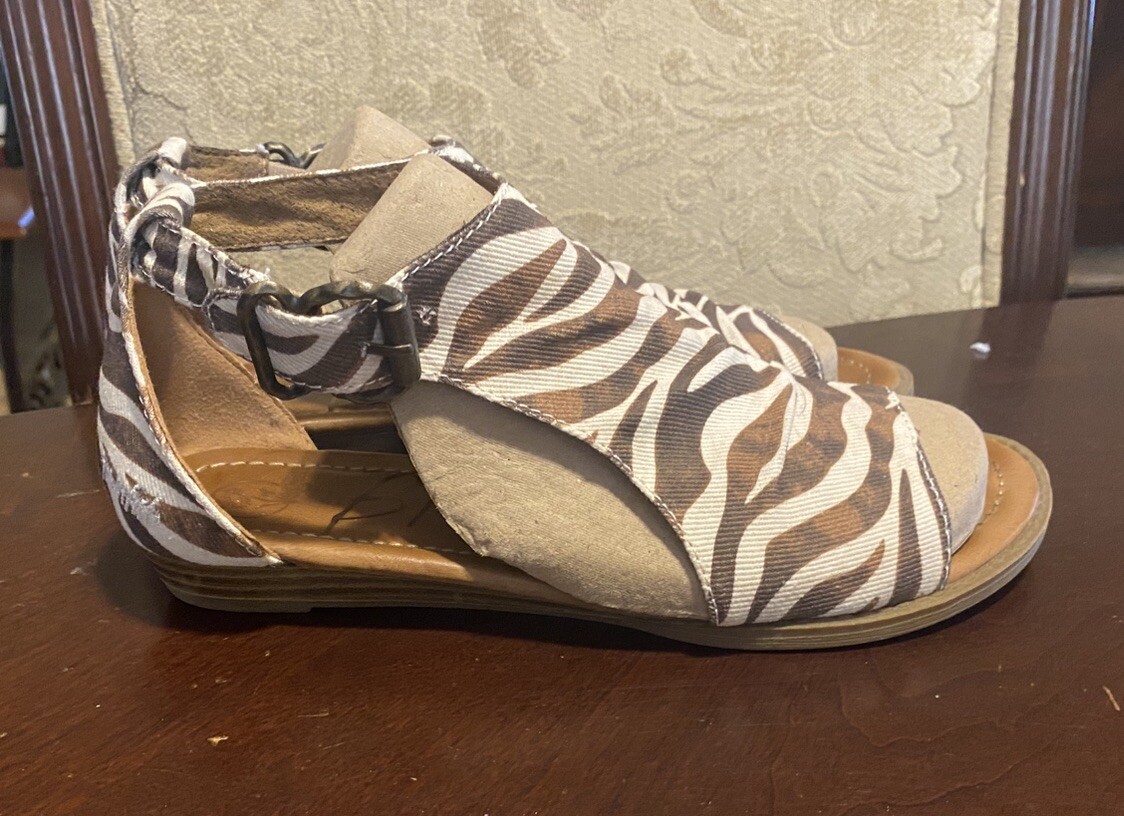 Womens Blowfish Sandals Open Toe Zip Up Zebra Safari Print Flat Ladies  Shoes