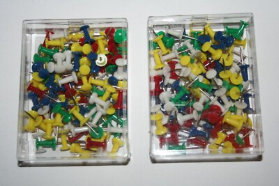 2 x SET´s mit verschiendenfarbigen Reißnägel in Kunstoffbox, 100 St.