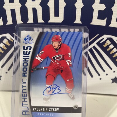 2017-18 SP Game Used - Authentic Rookies Blue Auto #101 Valentin Zykov (AU, RC)
