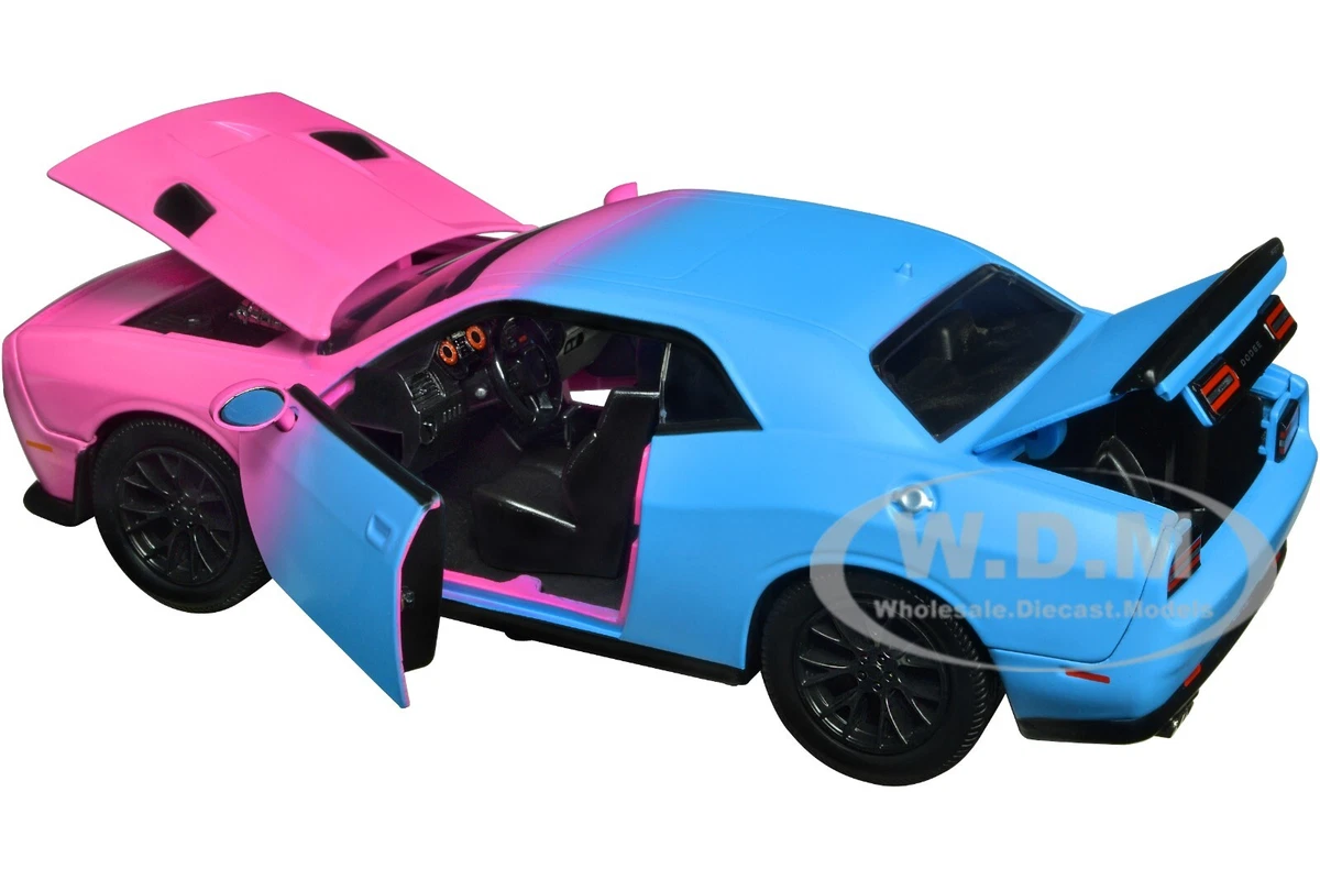 2015 DODGE CHALLENGER SRT HELLCAT PINK BLUE 1 24 DIECAST MODEL