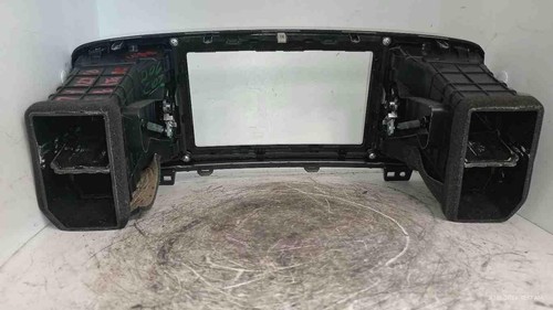 2017-2021 Kia Sportage Center AC Vents Radio Trim Bezel PN# 84740-D9200 OEM - Picture 2 of 5