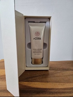 Pearl De Flore: Le Rose  Illuminating Vitamin C Cleanser