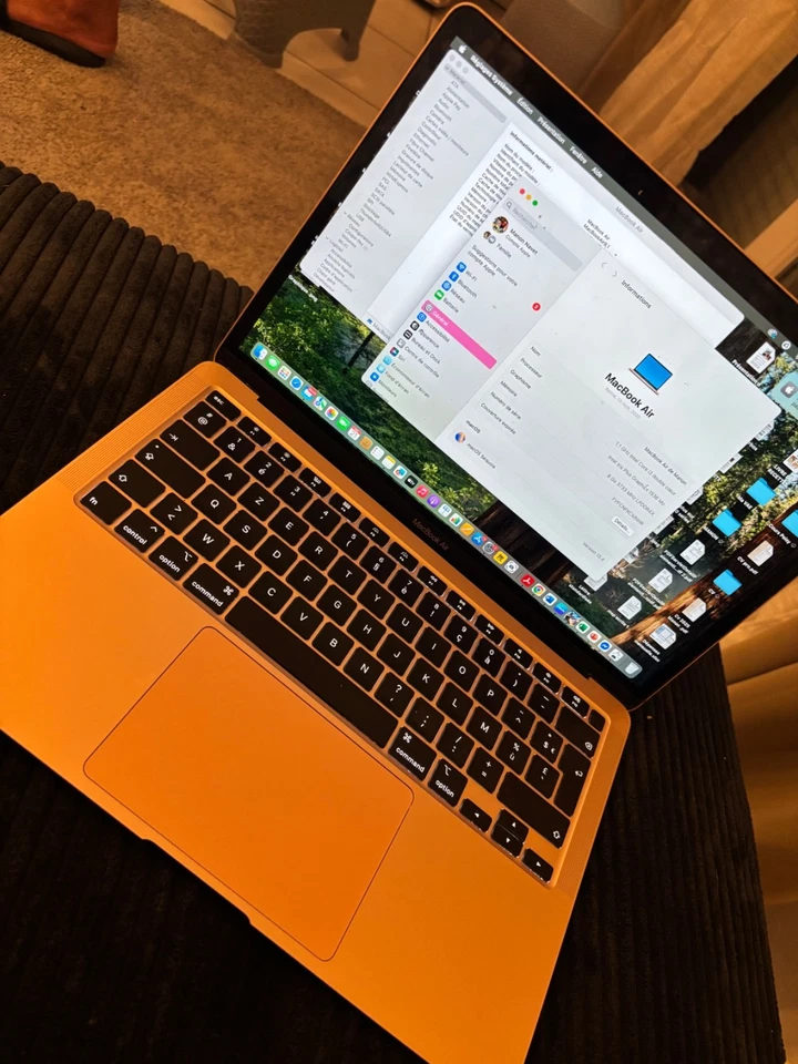 Apple MacBook Air 13" 2020 · i3 · 8GB · 256GB, photo 2 sur 4